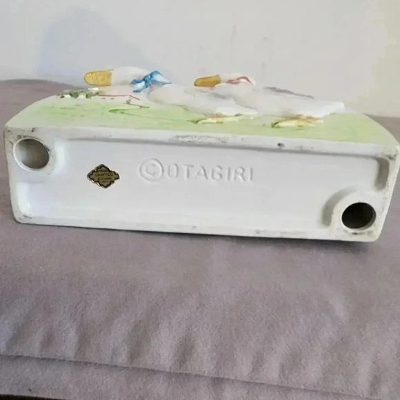 Ceramic Goose Napkin Holder Farmhouse Decor Kitchen Table Centerpiece - Picture 6 of 6